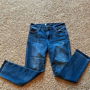 Kut from the Kloth women’s Reese ankle straight jeans